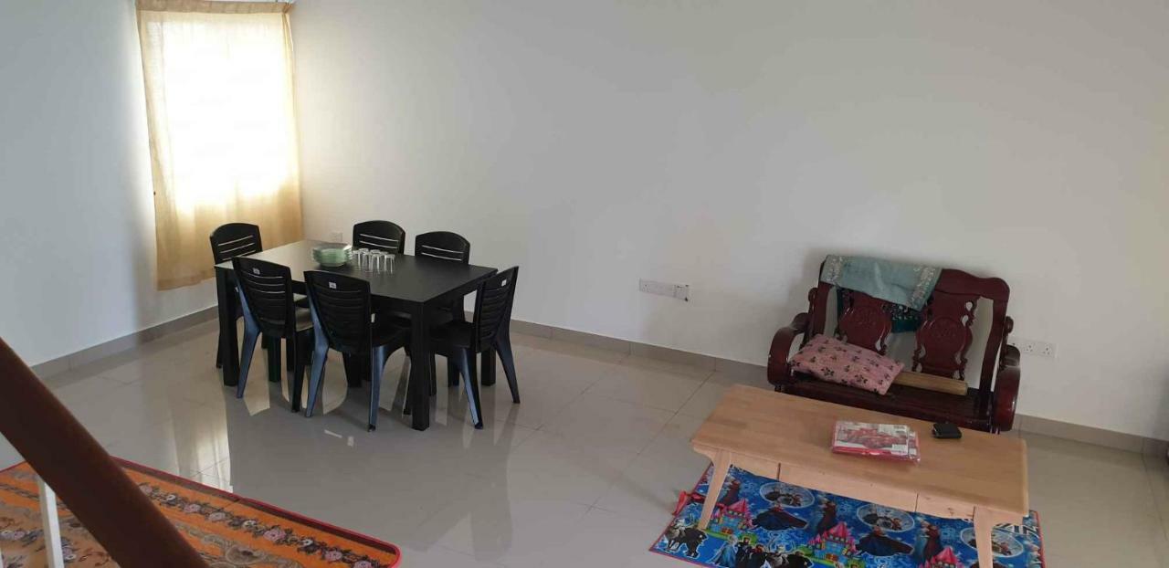 Homestay Harmoni Vista, Bandar Universiti Pagoh *